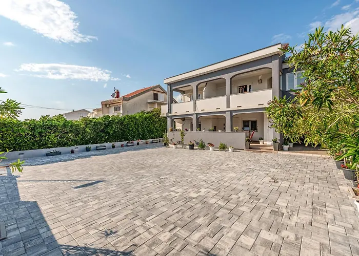 דירה 2 Bedroom Cozy Apartment In Povljana פובליאנה